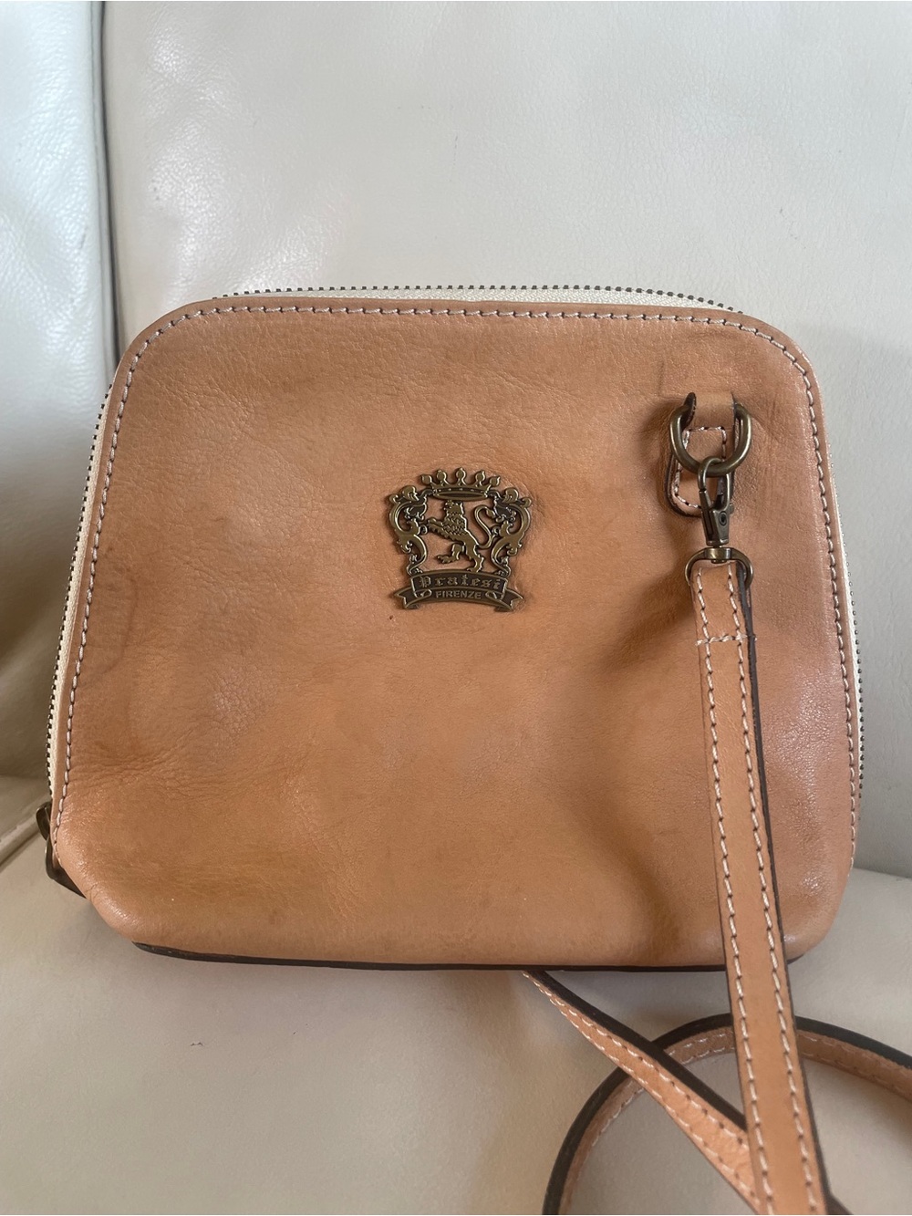 ✨ Pratesi Firenze Vintage Tan Leather Crossbody Bag, Petite and Classic ✨🇮🇹✨